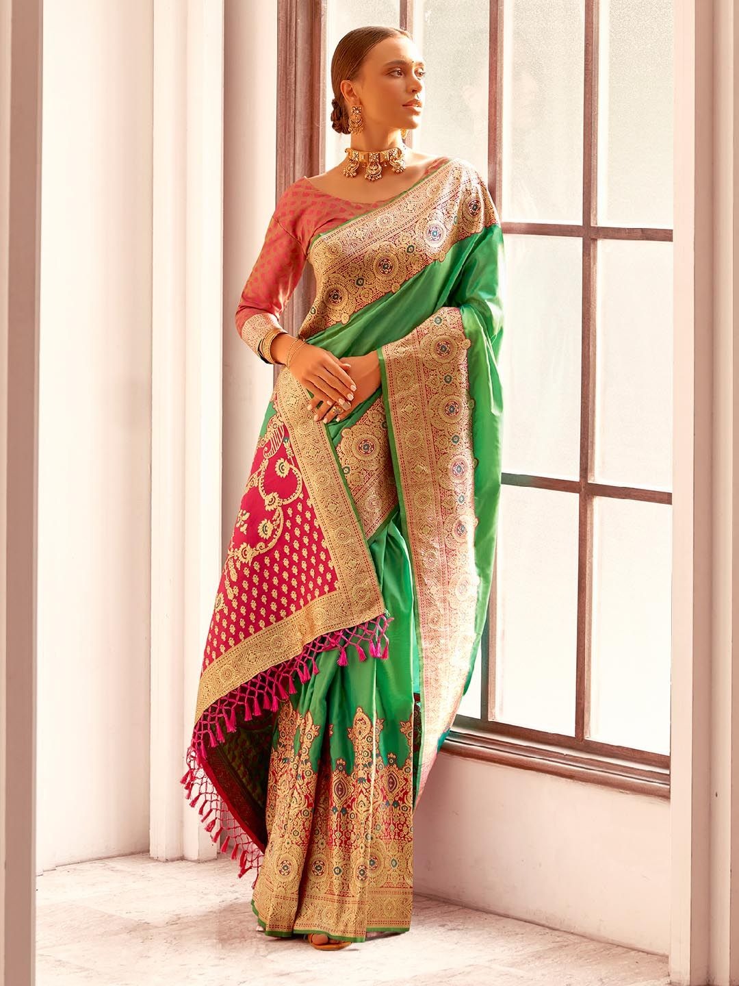 Forest Green Shade Silk Woven Zari Work Broad Border Saree