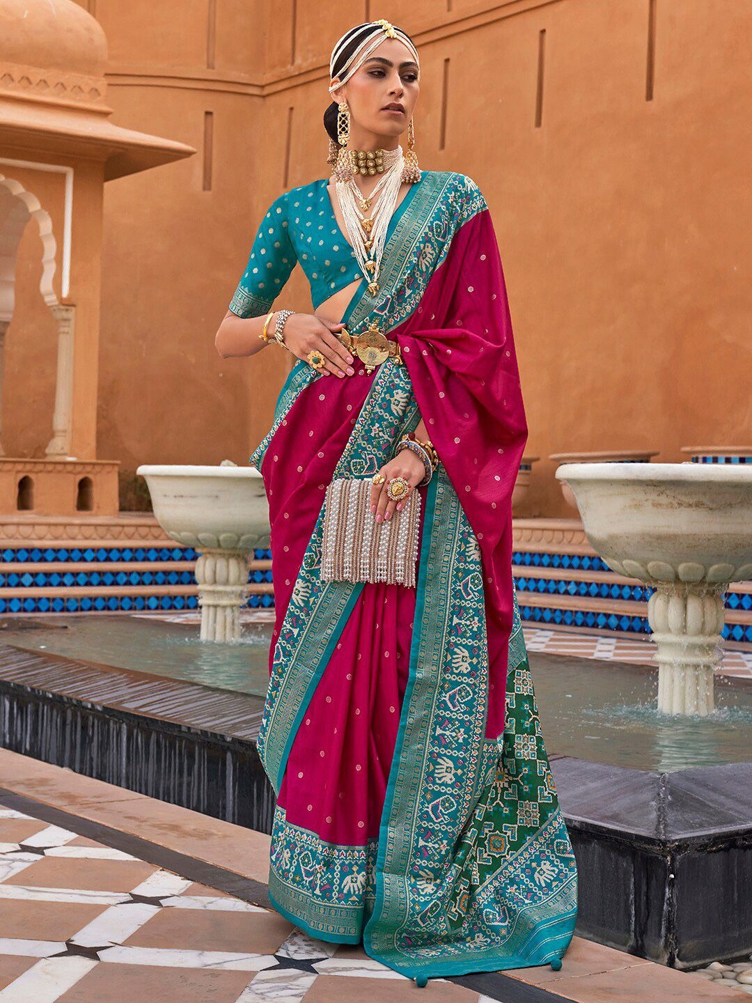 Knockout Pink Printed Patola Handloom Soft Silk Saree