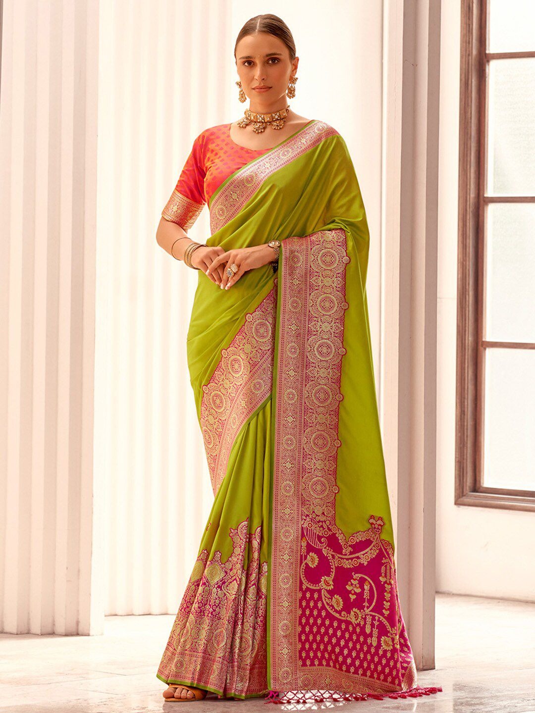 Straw Green Shade Silk Woven Zari Work Broad Border Saree