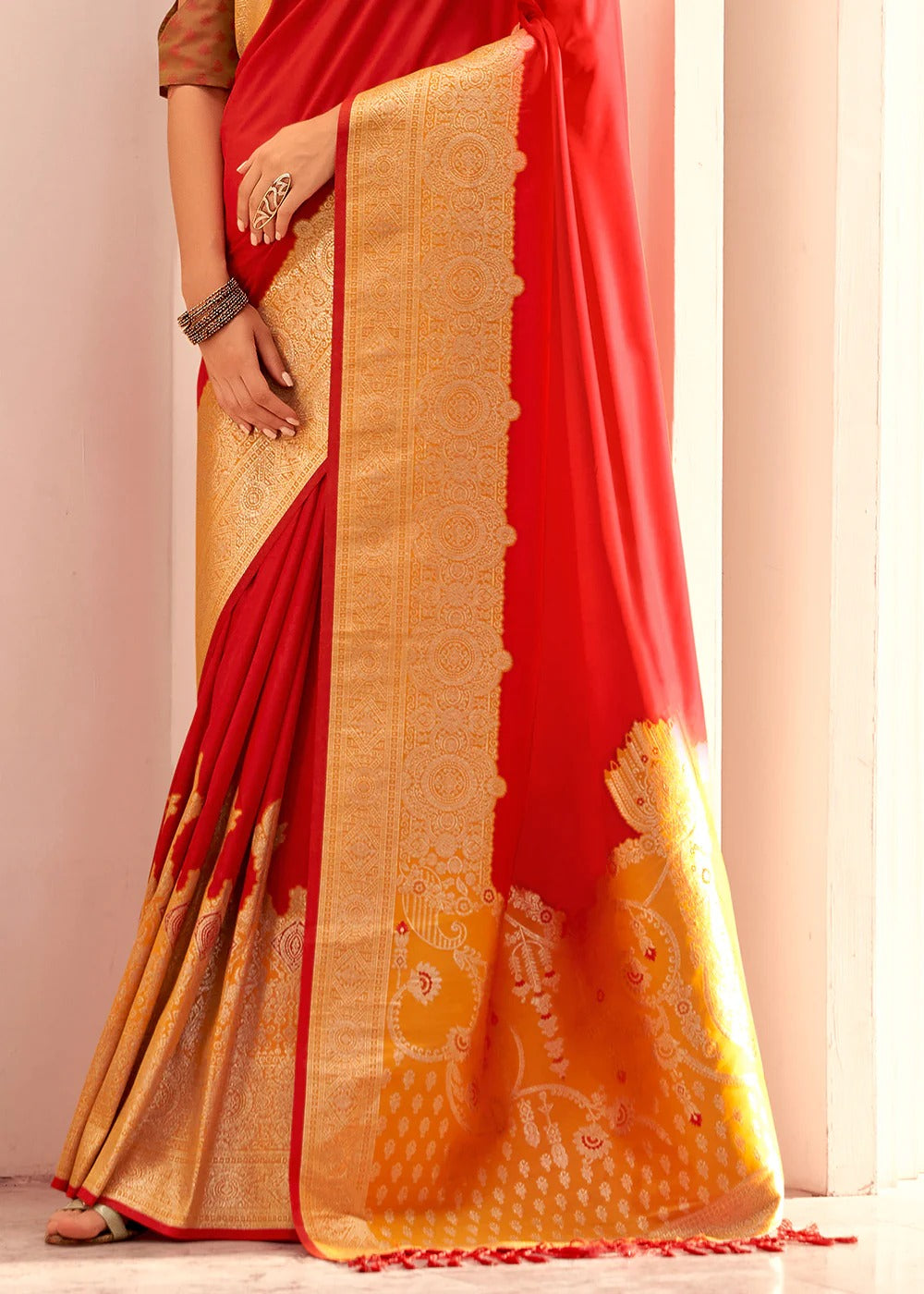 Mahogany Red Shade Silk Woven Zari Work Broad Border Saree