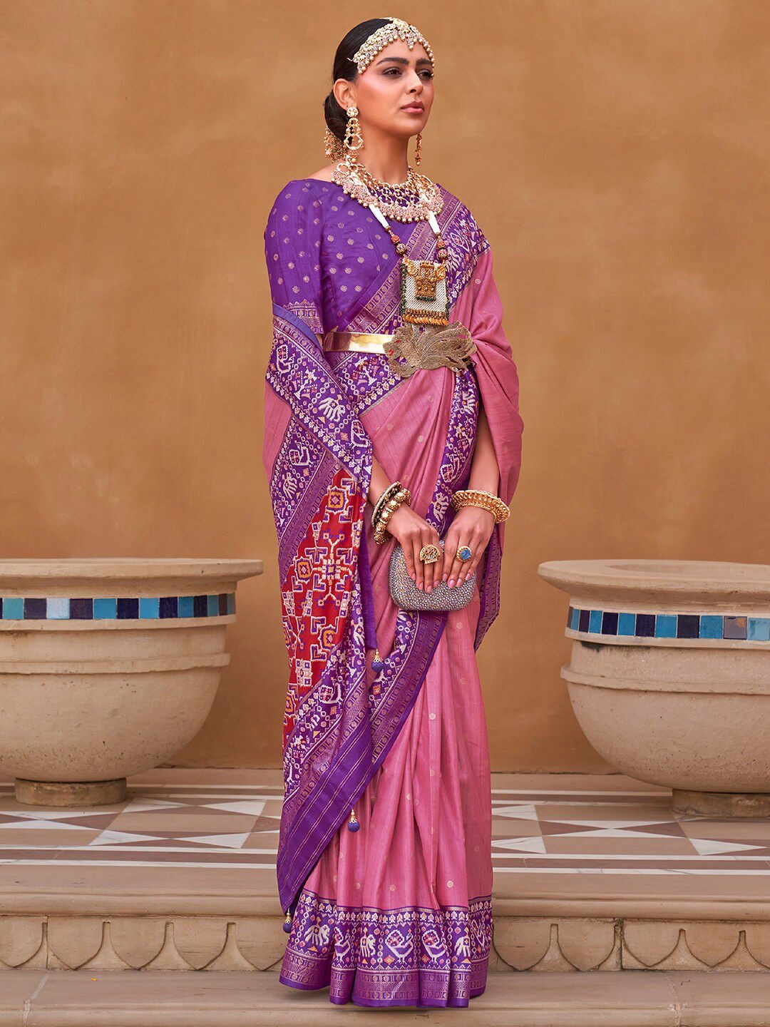 Cinnamon Pink Printed Patola Handloom Soft Silk Saree