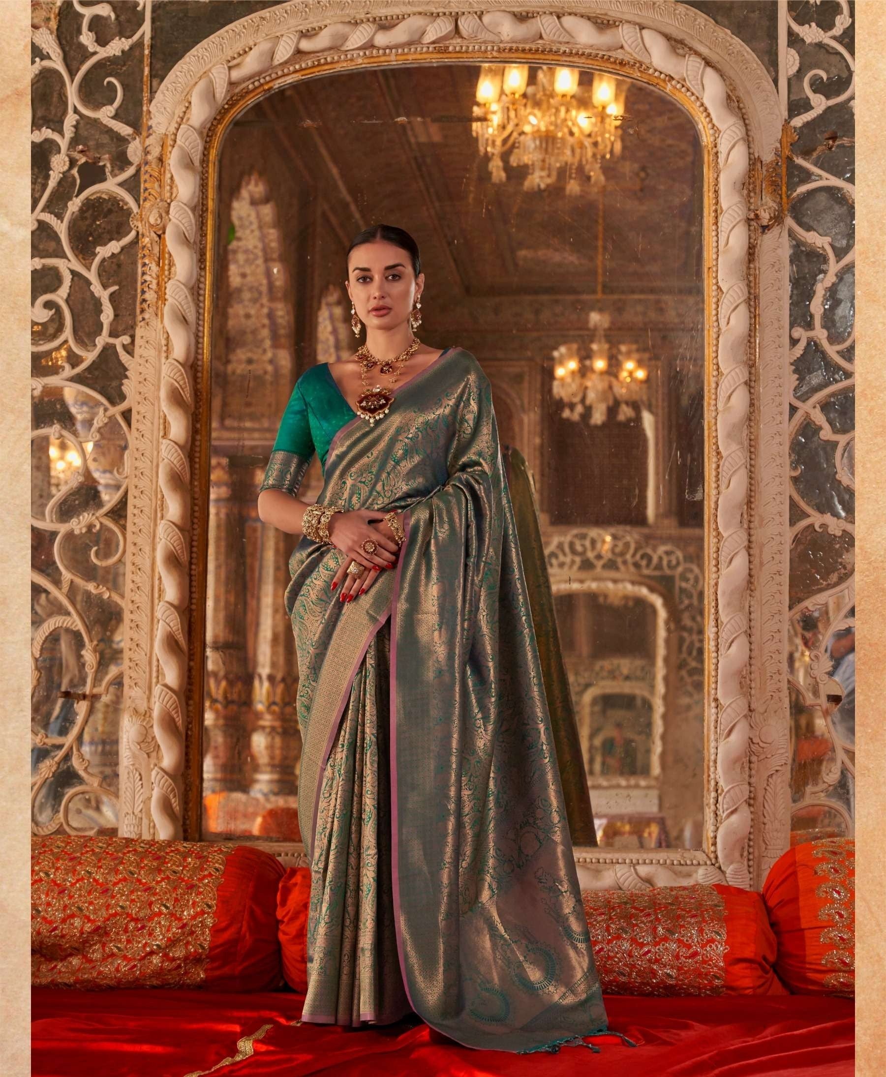 Paradiso Green Kanjivaram Handloom Soft Silk Saree